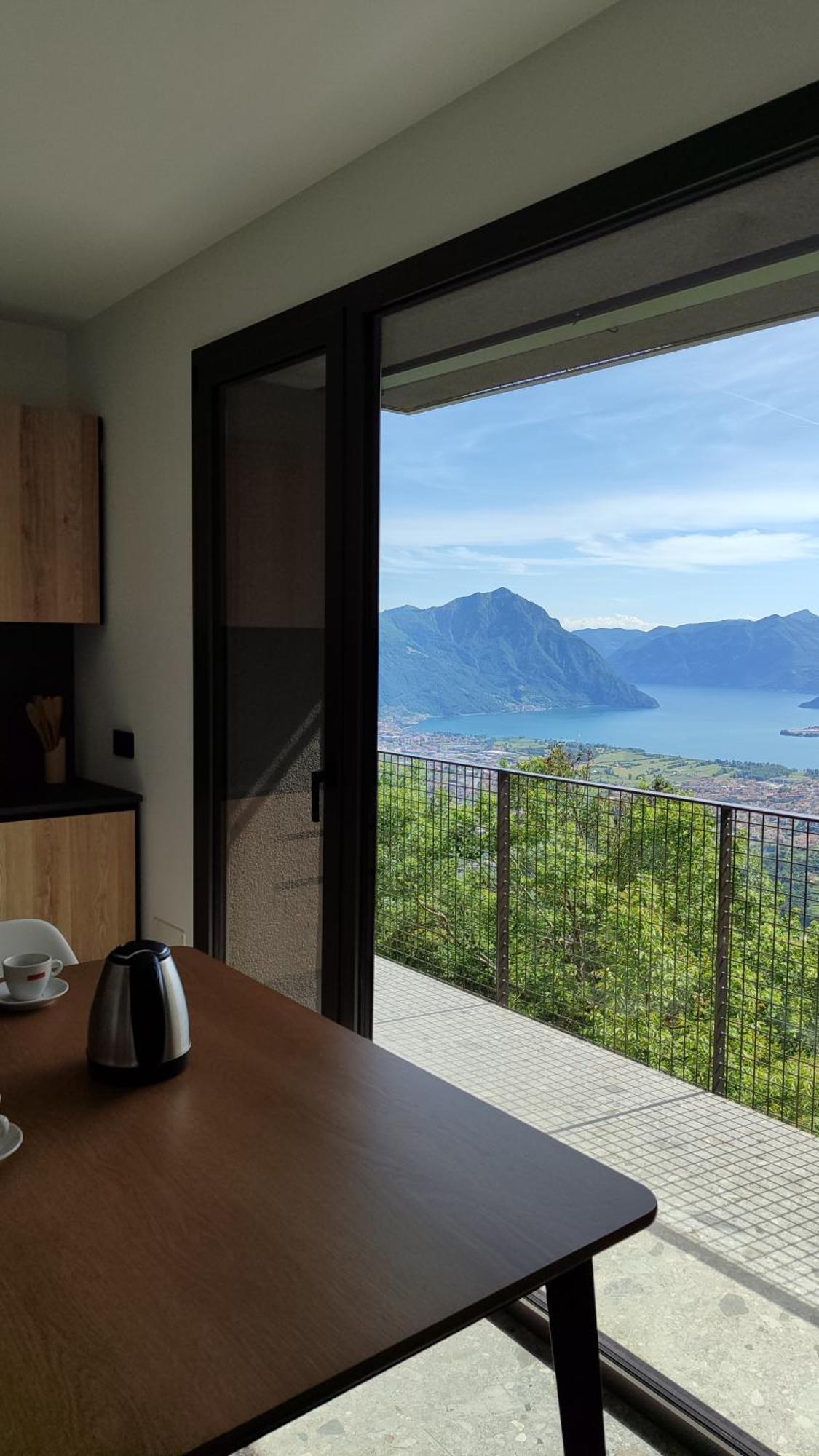 La Casa Di Cesare Hotell Rogno Exteriör bild