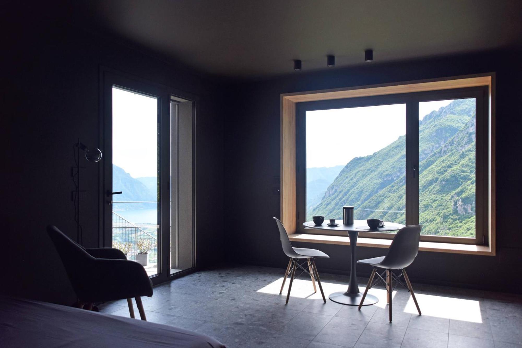 La Casa Di Cesare Hotell Rogno Exteriör bild