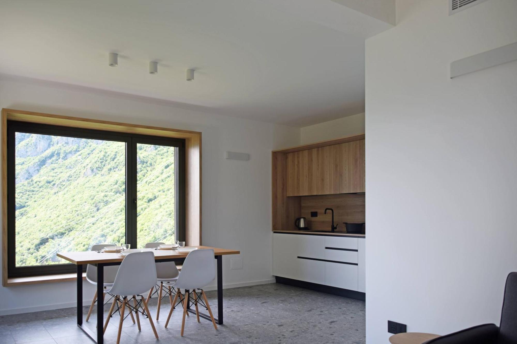 La Casa Di Cesare Hotell Rogno Exteriör bild