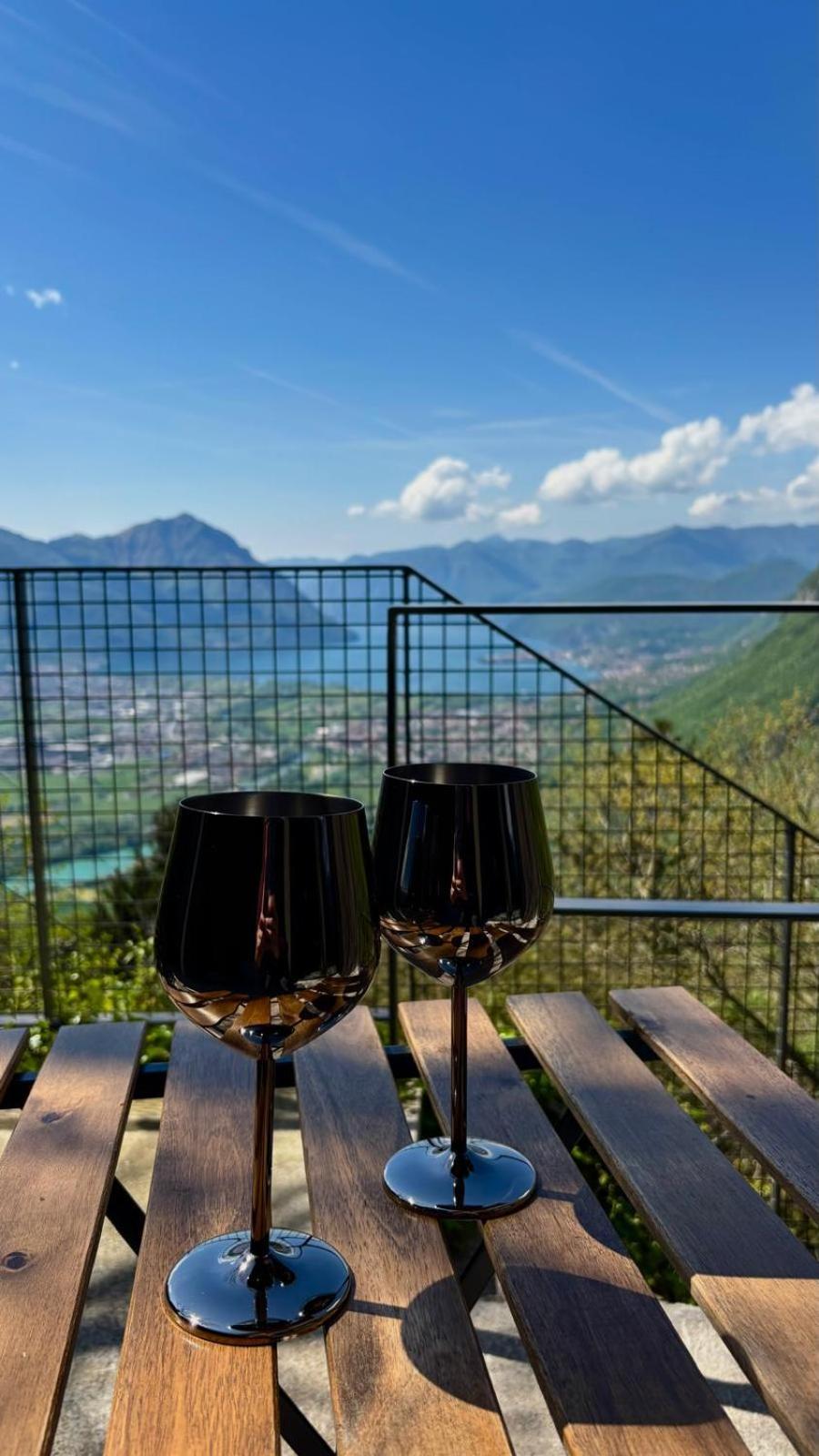 La Casa Di Cesare Hotell Rogno Rum bild